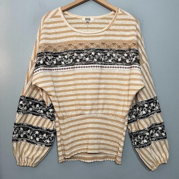 gimmicks by BKE Tops - Gimmicks Size Small Dolman Sleeve Blouson Top Boho Chic Cowgirl Western Lace